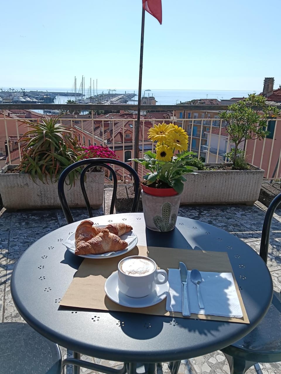 Hotel Robinia Hotel in Imperia