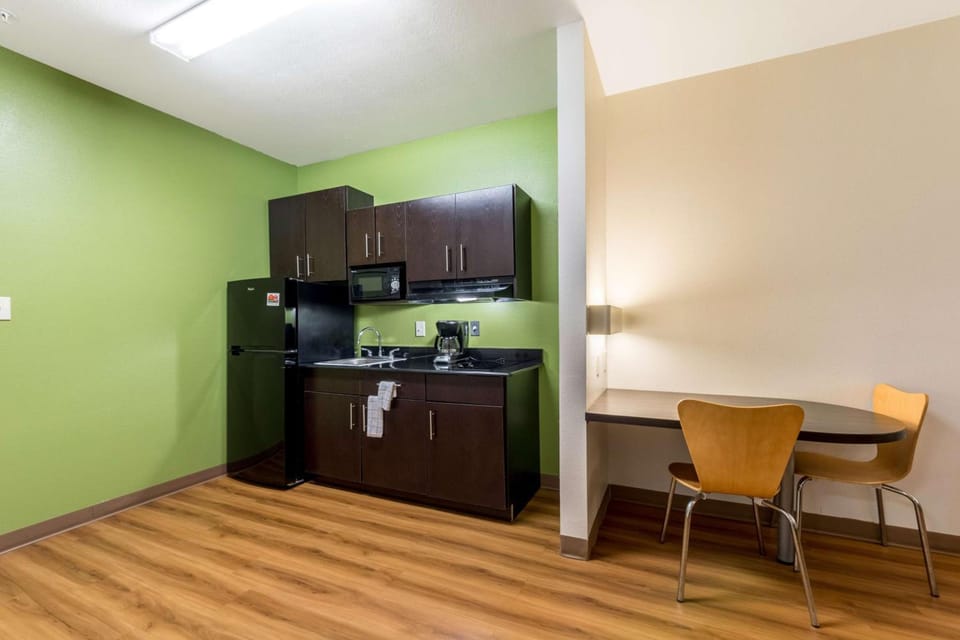 Super 8 Kenedy Hotel in Rio Grande
