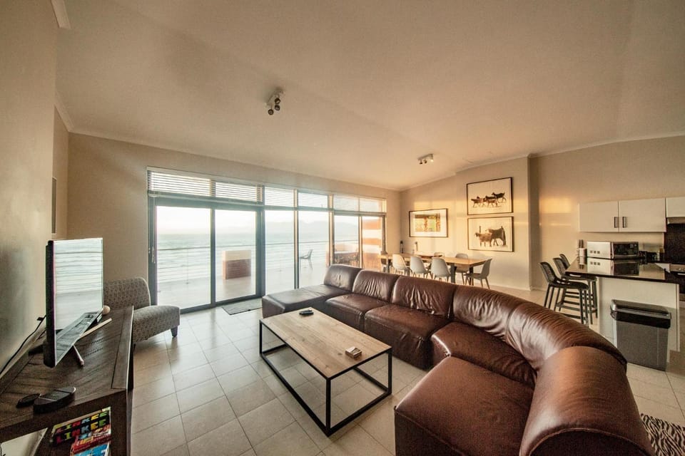 Surferscorner Hotel in Cape Town