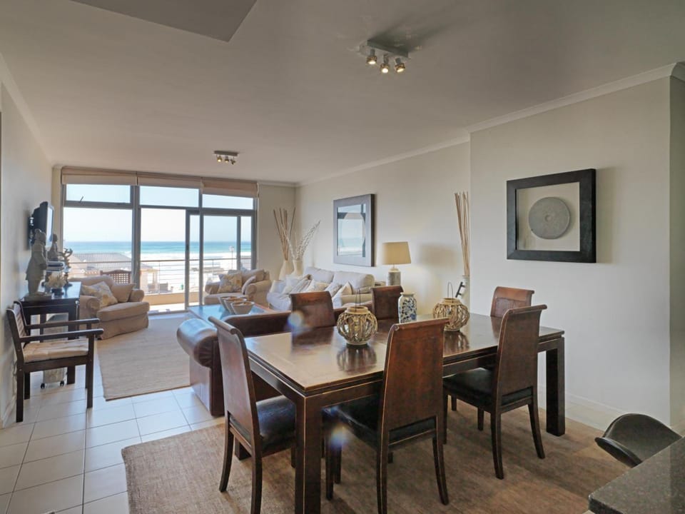 Surferscorner Hotel in Cape Town