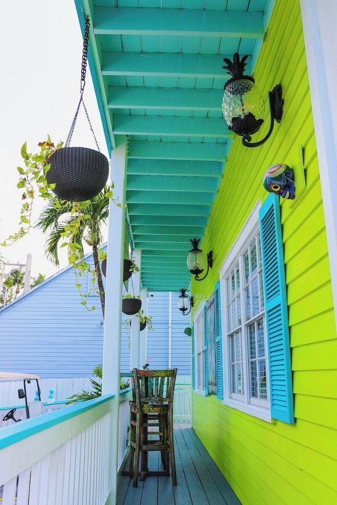 Caribbean House Hotel in Key West