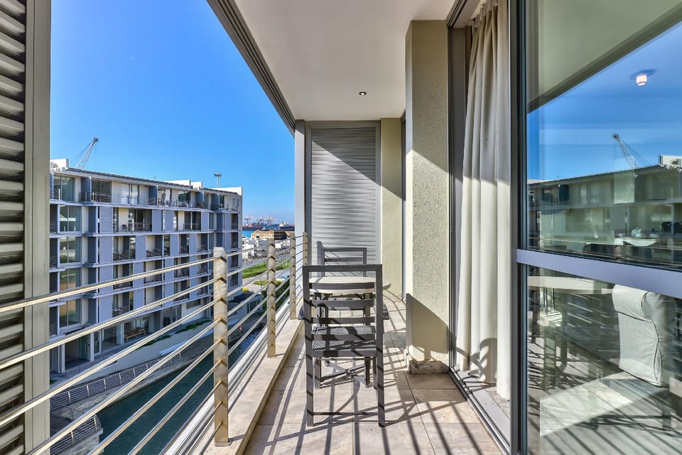 Harbour Bridge - Waterfront Precinct Hotel in Cape Town