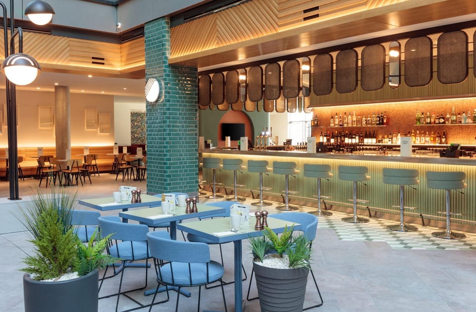 Holiday Inn London-Heathrow Bath Road By IHG Hotel in Sipson
