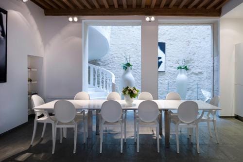 La Maison Blanche Hotel in Beaune