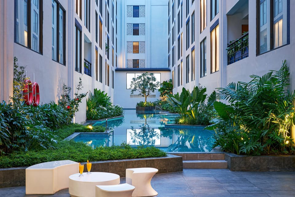 Swimming pool