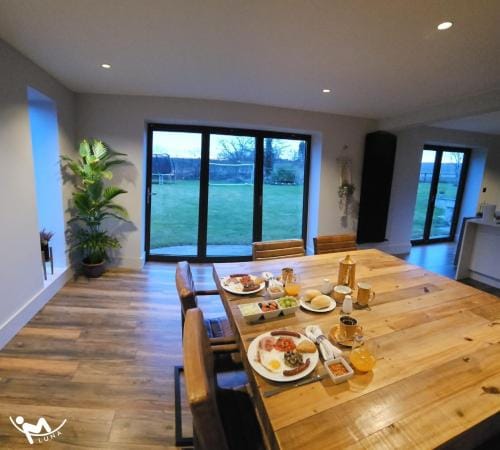 Spa Serviced Apartments LUNA R&R Hotel in South Kesteven District