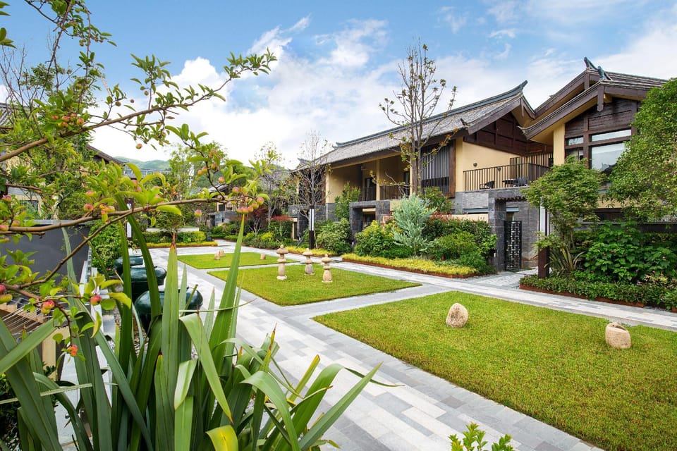 Howard Johnson Jinlin Plaza Lijiang Hotel in China