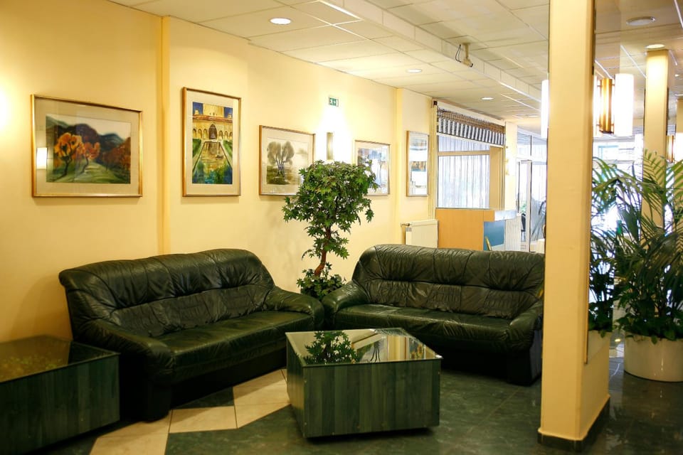 Hotel Bara Budapest Hotel in Budapest