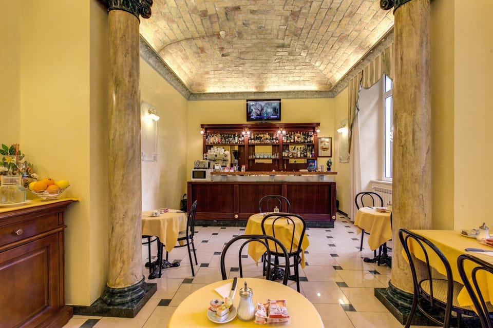 Bar/lounge