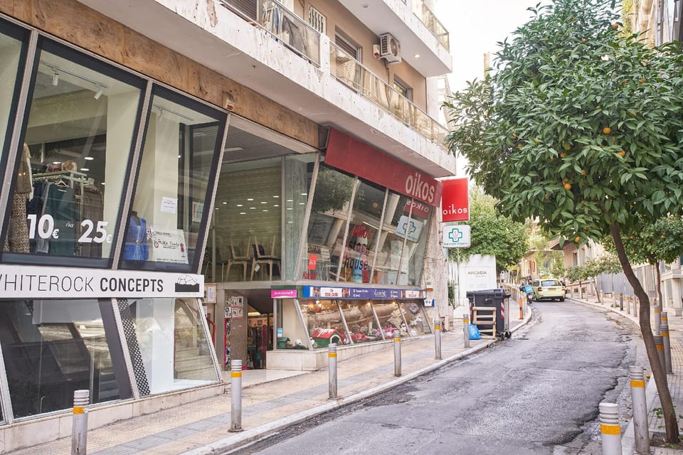 Charitos II Chic n modern 2BD Apt Hotel in Athens