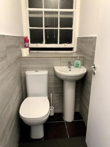 Warren Street Guest House Hotel in London Borough of Islington
