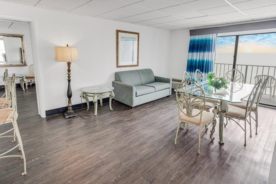 Tropical Seas Hotel Hotel in Myrtle Beach