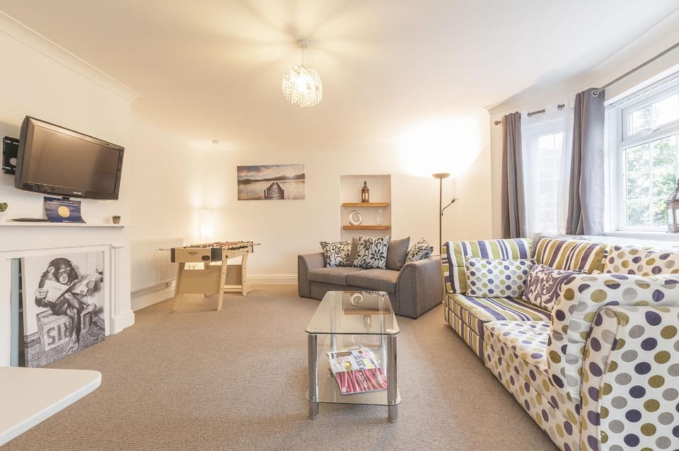 Old Lodge Apartment Hotel in Exeter