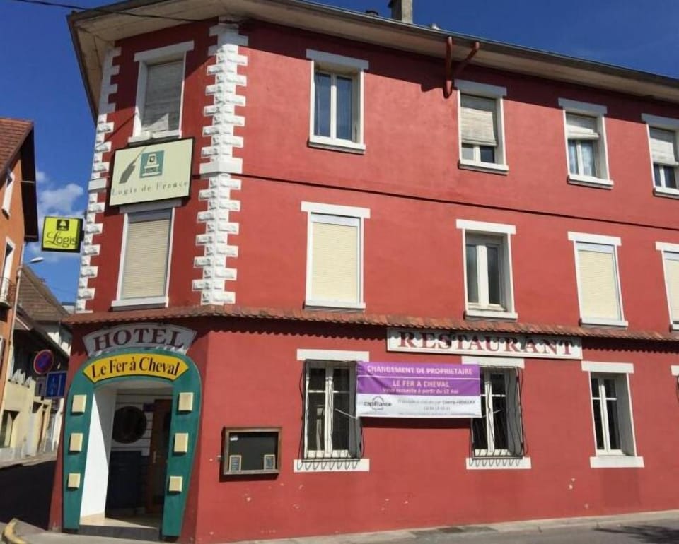 Hôtel du Fer à Cheval Hotel in Auvergne-Rhône-Alpes
