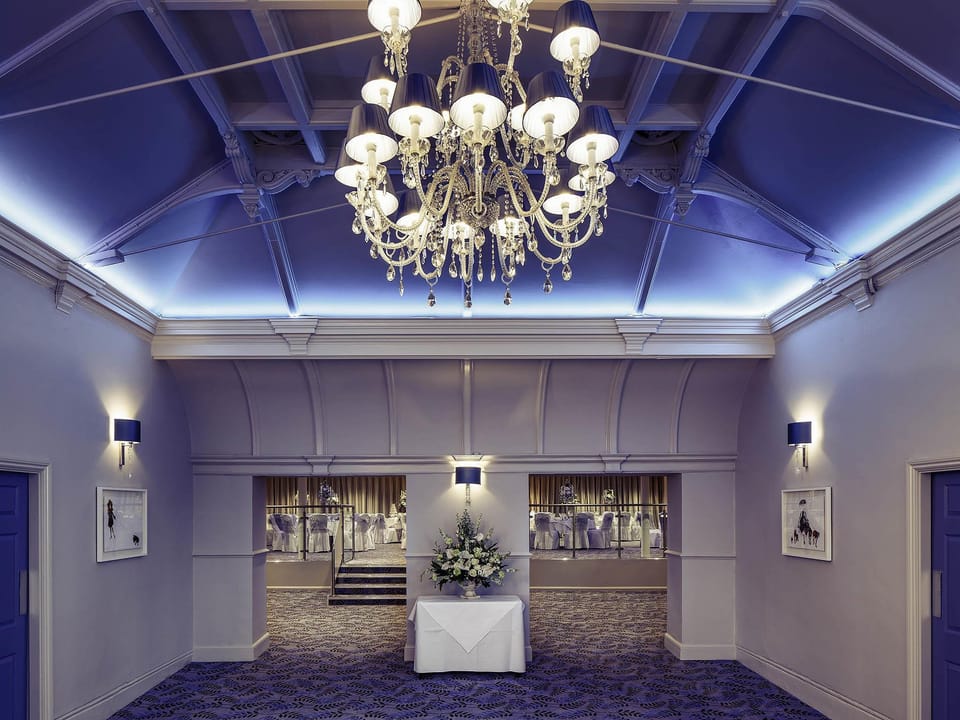Mercure Gloucester - Bowden Hall Hotel Hotel in Stroud District