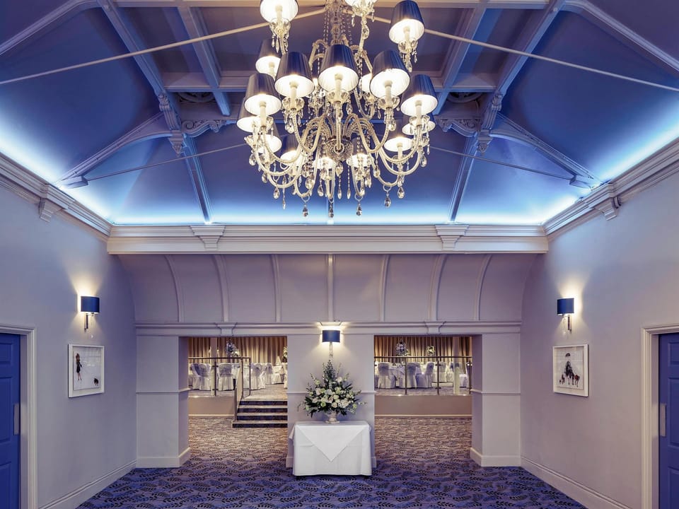 Mercure Gloucester - Bowden Hall Hotel Hotel in Stroud District