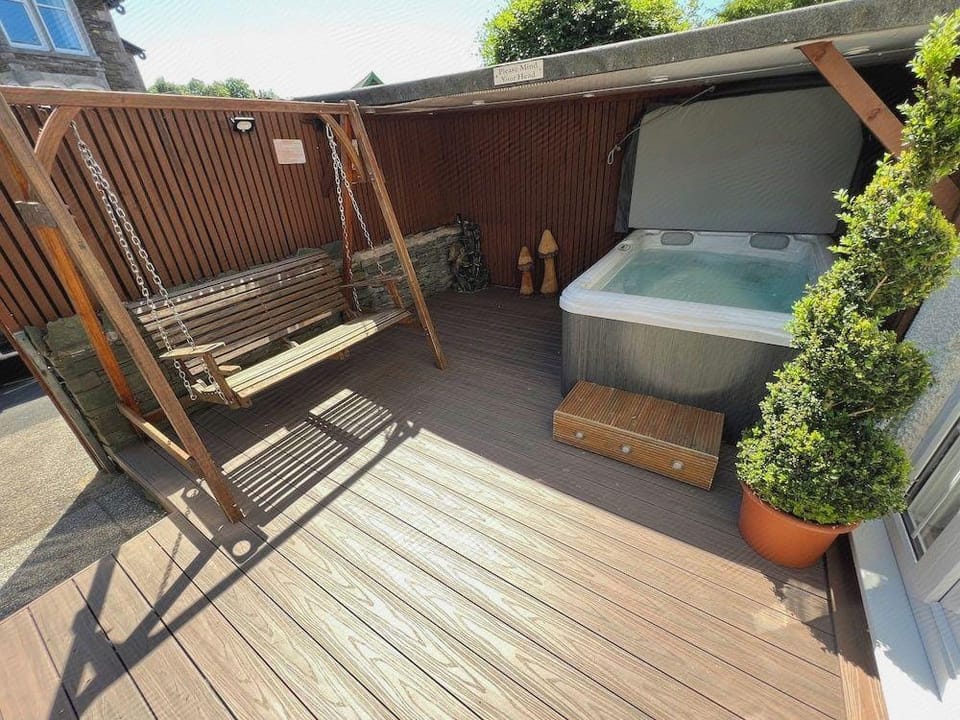 Windermere Boutique Hotel Spa Suites & Hot Tubs Hotel in Bowness-on-Windermere