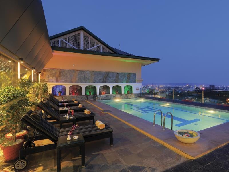 Swimming pool