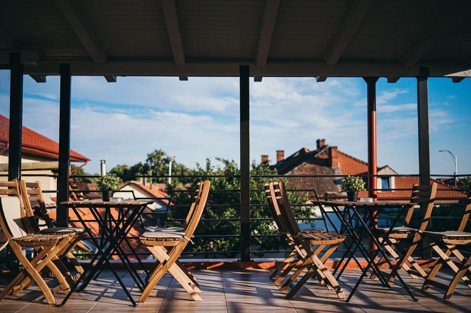 Nest Guesthouse Hotel in Romania