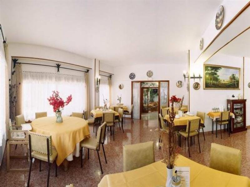 Hostal Manolita Hotel in Sant Antoni Portmany