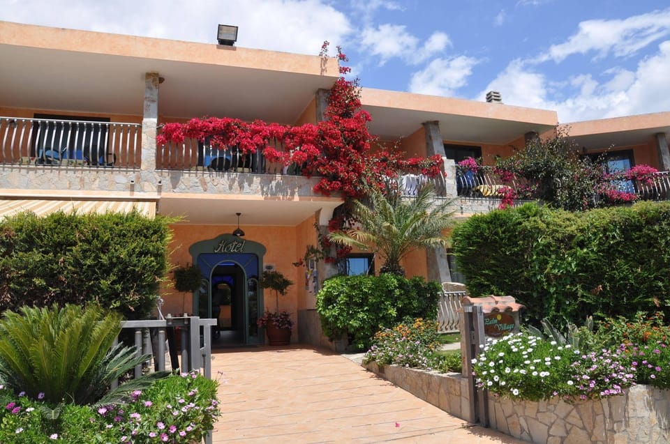 Palm Village Hotel in Sardinia