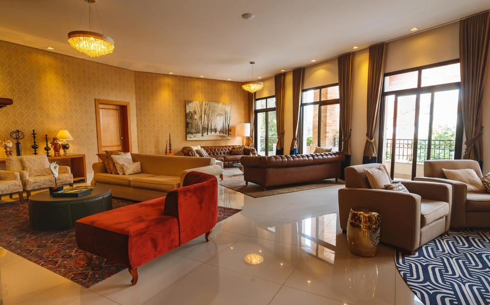 Shared lounge/TV area