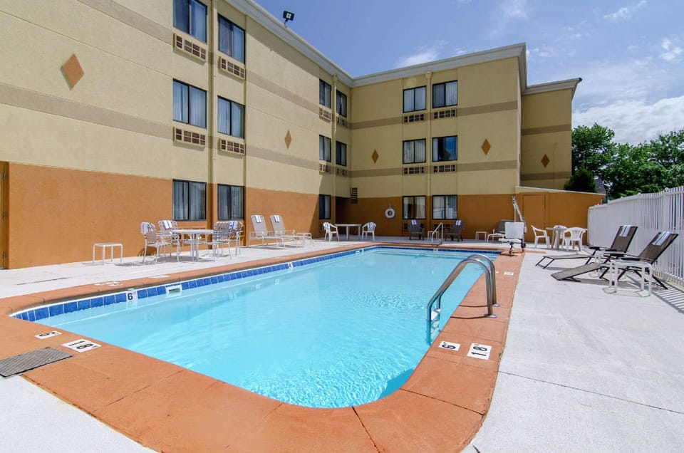 Merriam Kansas City Hotel in Overland Park