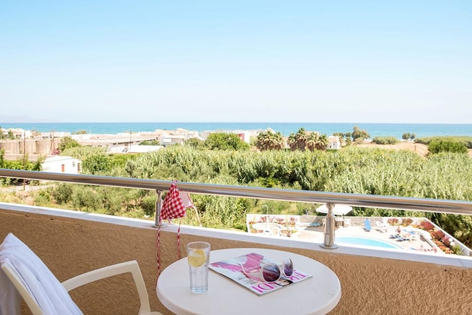 Albatross Hotel Hotel in Crete