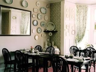 Rockhill Guest House Hotel in England