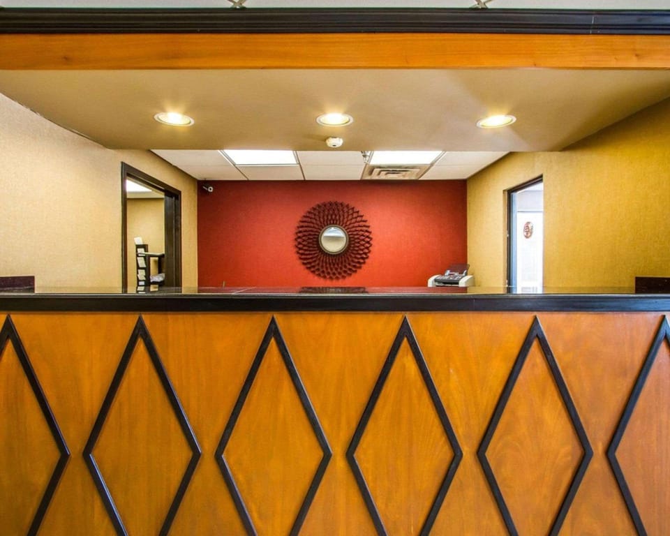 Rodeway Inn & Suites Clarksville near Governors Square Mall Hotel in Clarksville