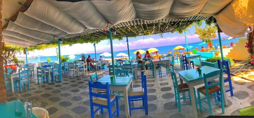 Avra Budget Beach Hotel Hotel in Peloponnese, Western Greece and the Ionian