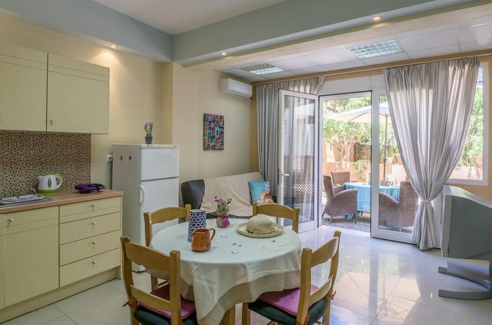 Aloe Apartments & Studios Hotel in Rethymno