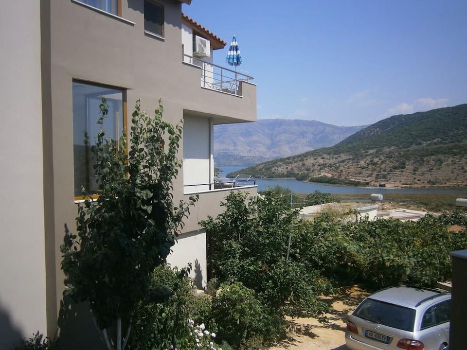 Bino Apartments Hotel in Ksamil