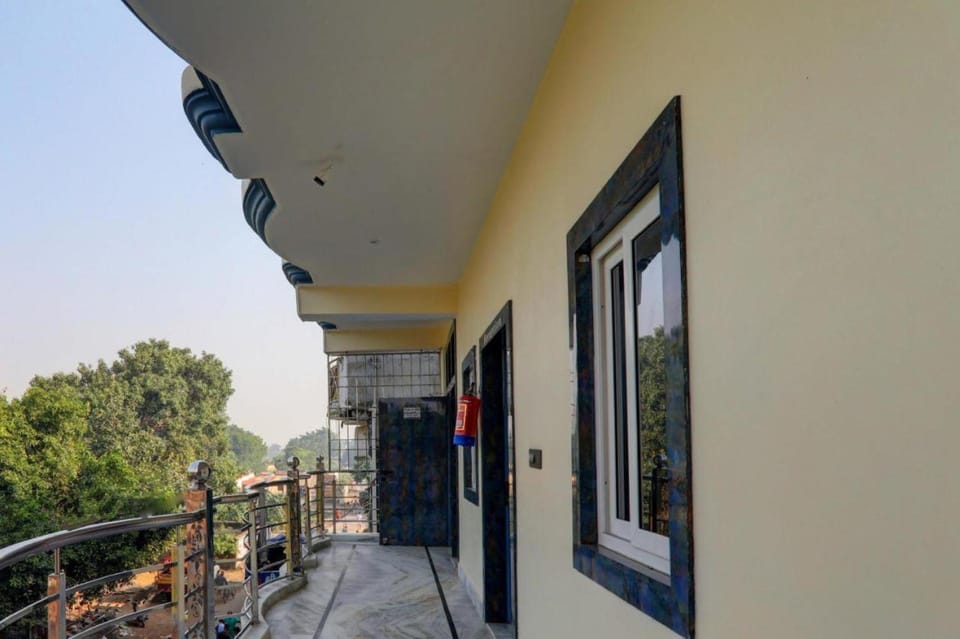 Hotel Sarkar & Marriage Hall Hotel in India
