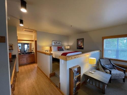 BOATYARRD Inn # 9 Resort in Langley