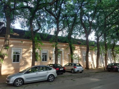 Cudesni drvored Hotel in Timiș County