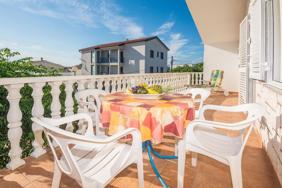 Apartments Loncar Hotel in Zadar County