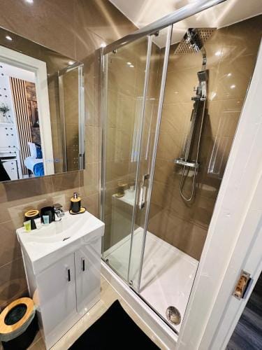 R4 - Luxury Studio Apartment within a shared house in Harborne Park Road - Birmingham Hotel in Birmingham