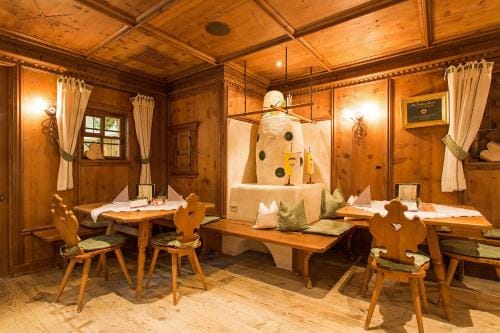 Alpenrast Tyrol Hotel in Tyrol