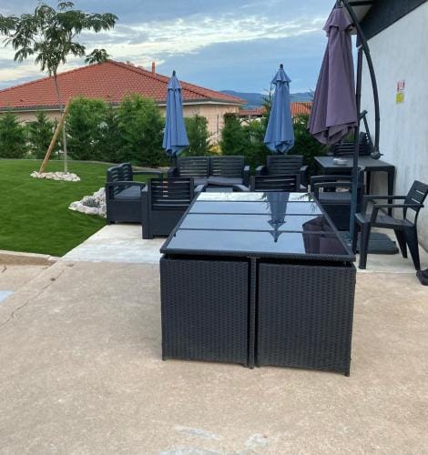 Studio chez l'habitant avec piscine commune Hotel in Bourgogne-Franche-Comté