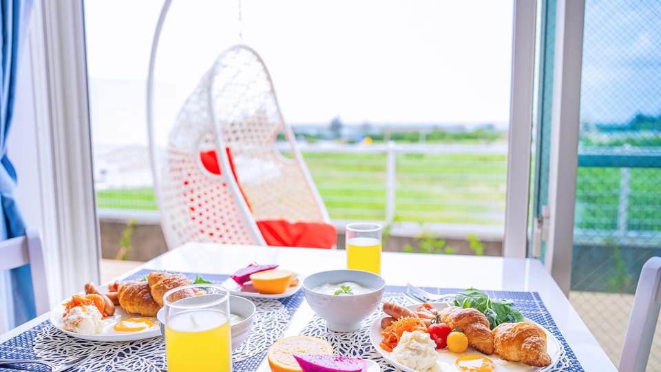 Villa Amalfi Palm Springs Miyakojima Resort Hotel in Okinawa Prefecture