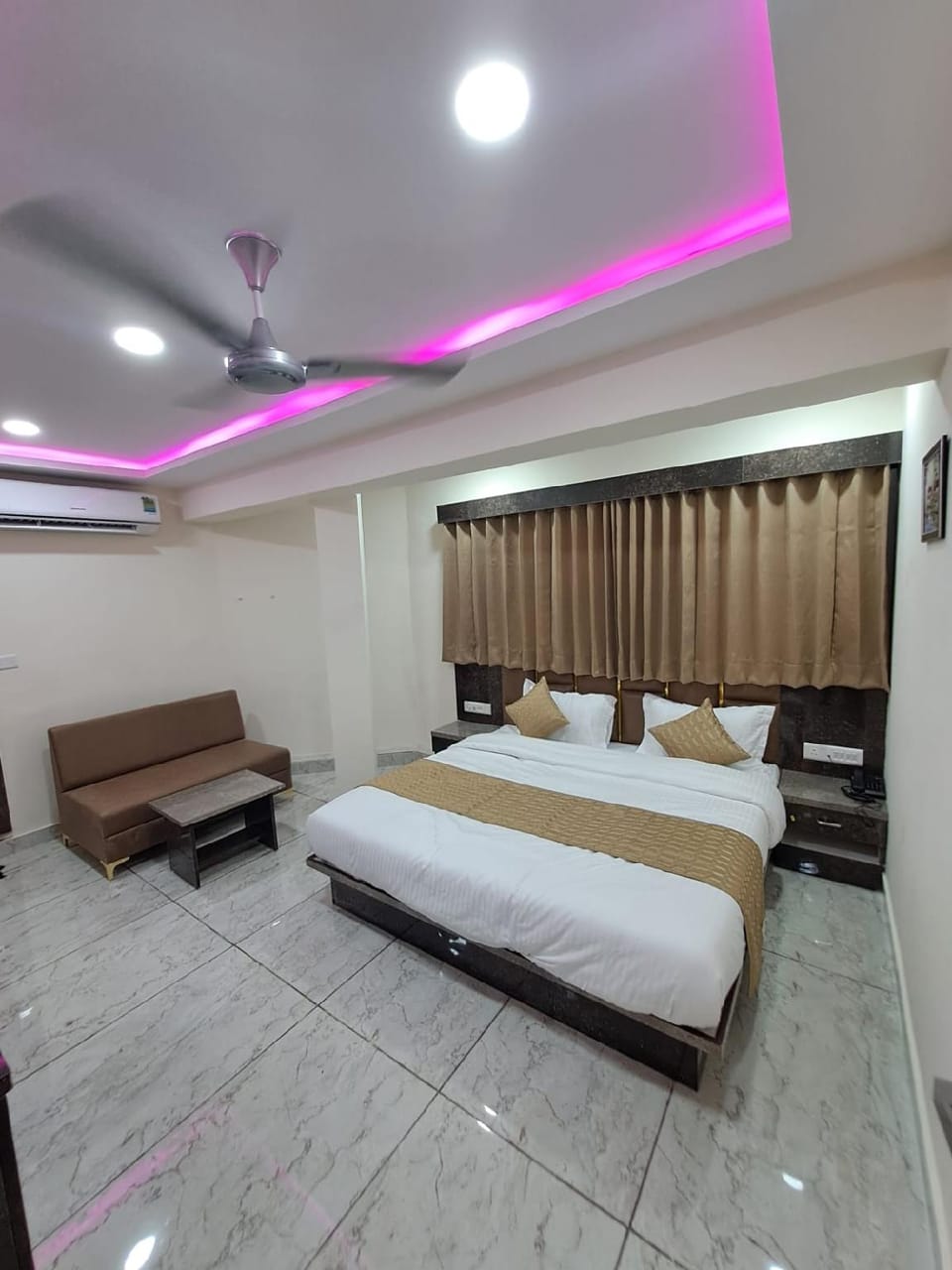 Hotel Lake Palace By G L Group Hotel in Ahmedabad