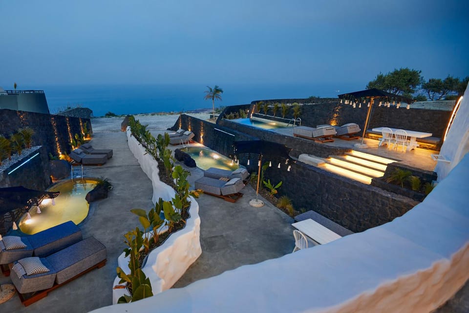 Theano Cave Suites & Villas Hotel in Santorini