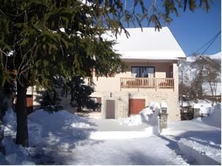 Le Rocher des Ducs, Appartement & Chambres, stations de ski a proximite Hotel in Provence-Alpes-Côte d'Azur