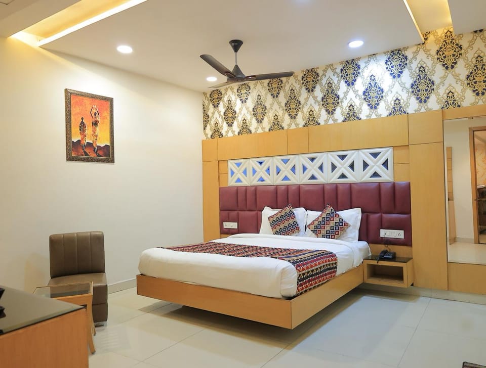 Hotel KG GRRAND Hotel in Punjab, India