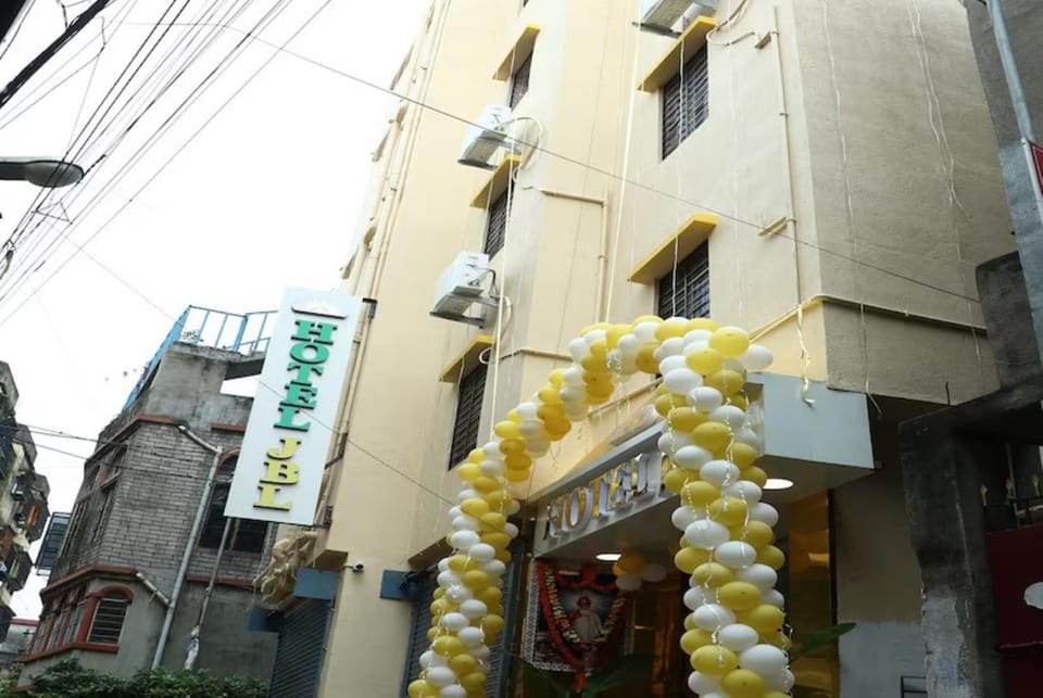 Hotel J.B.L Hotel in Kolkata