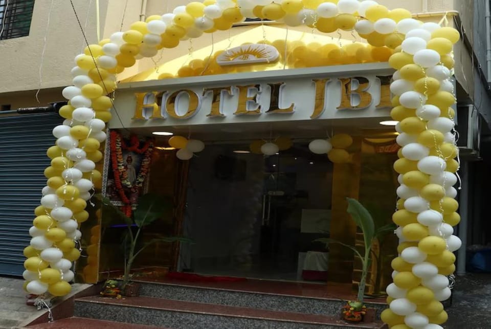 Hotel J.B.L Hotel in Kolkata