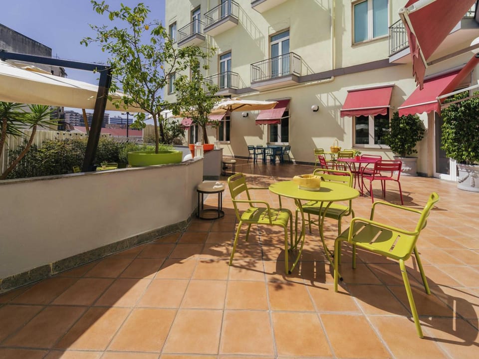 Ibis Styles Napoli Garibaldi Hotel in Naples