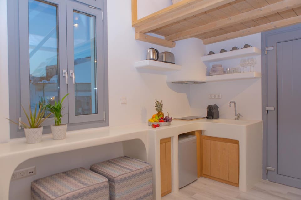 Naxos Riviera Suites Hotel in Naxos