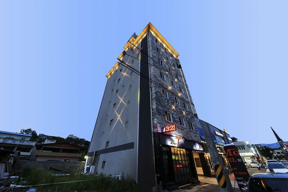 Yeongdong 32 Days Motel in South Korea